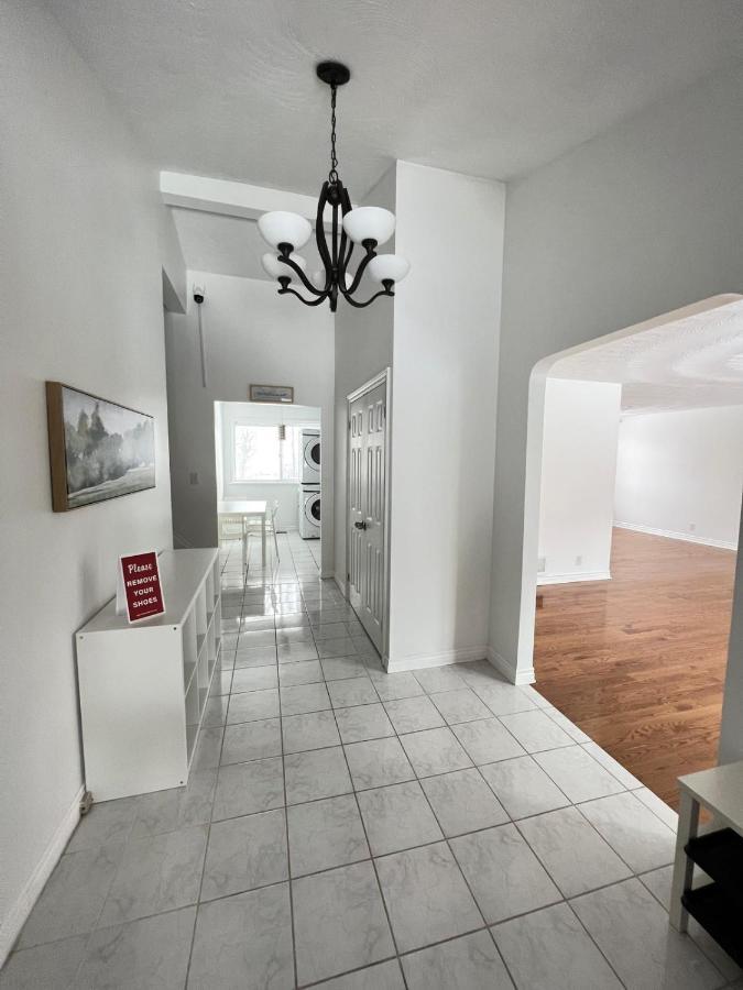 Letitia Heights !C Quiet And Modern Private Bedroom With Shared Bathroom Беррі Екстер'єр фото